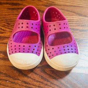Native Juniper Purple Shoes size C5